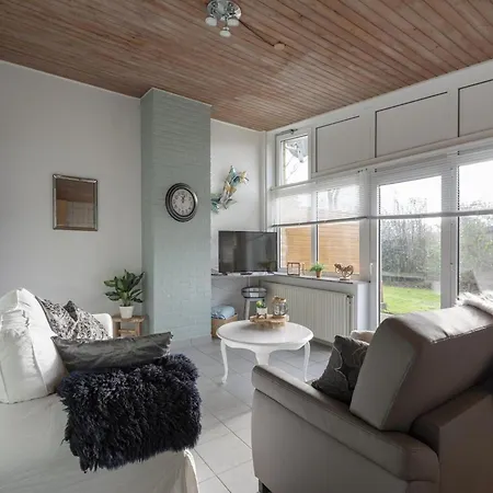 Recreational In A Tree-rich Park Holiday home *